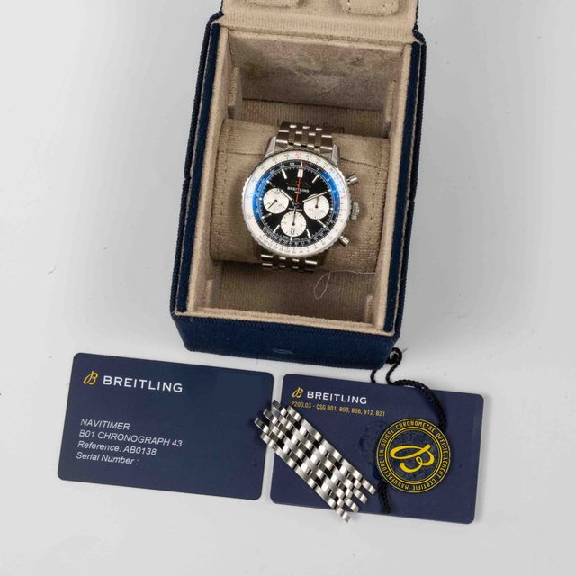 Breitling Navitimer B01 Chronograph 43 AB0138 Image 6